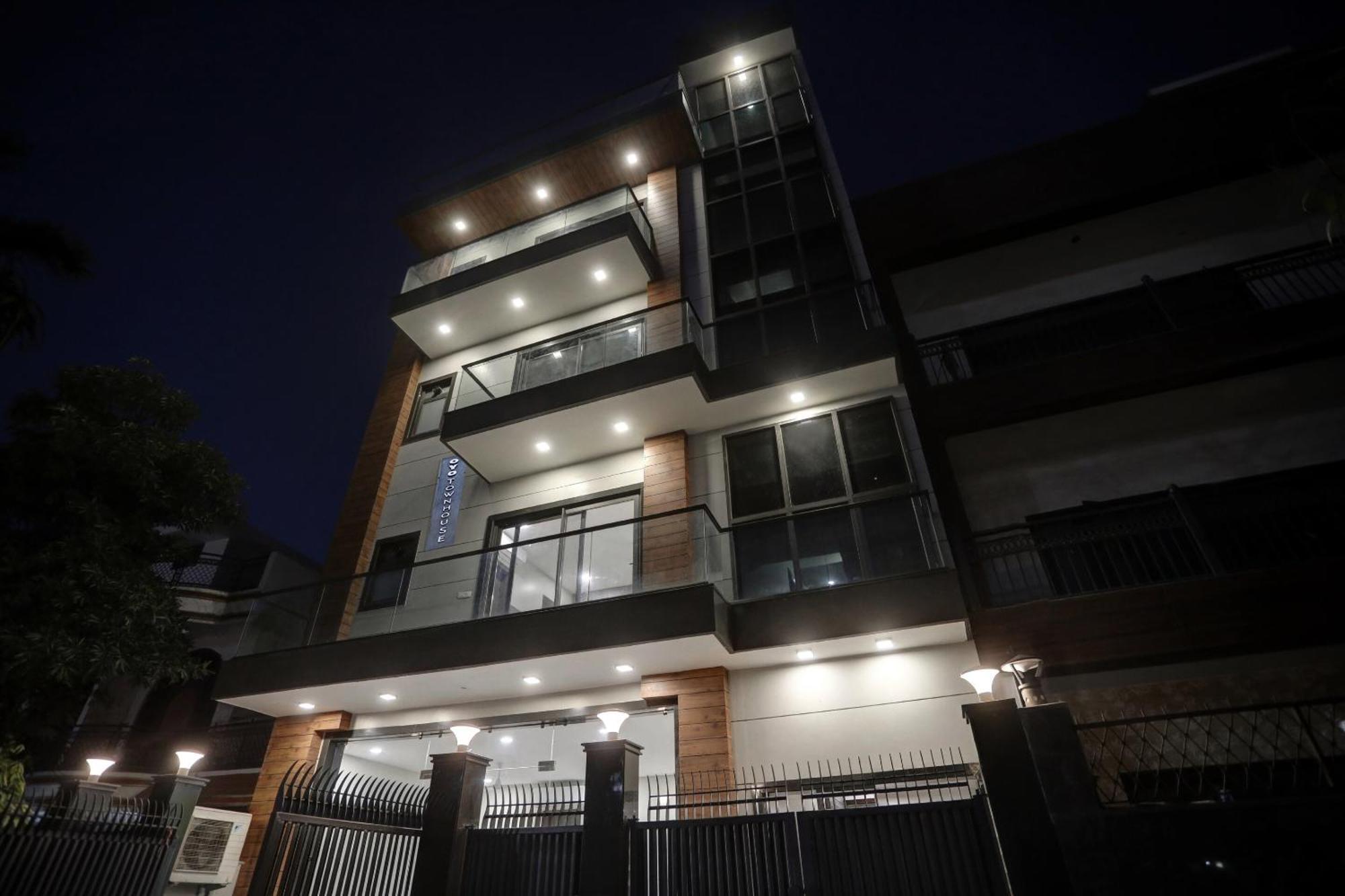 מלון נוידה Townhouse Xanthe מראה חיצוני תמונה