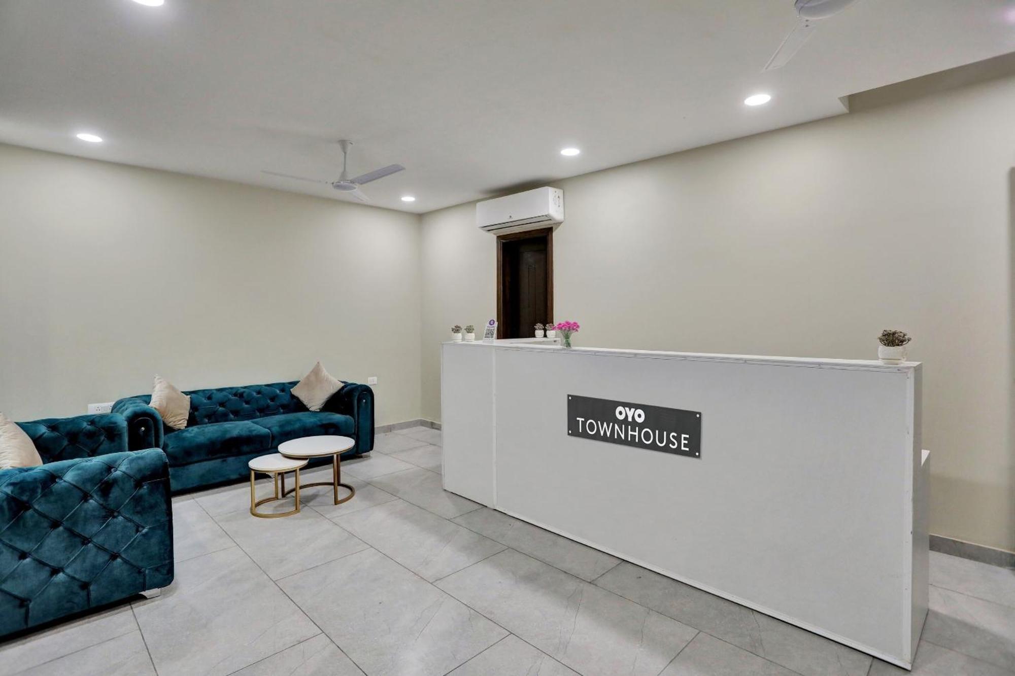 מלון נוידה Townhouse Xanthe מראה חיצוני תמונה